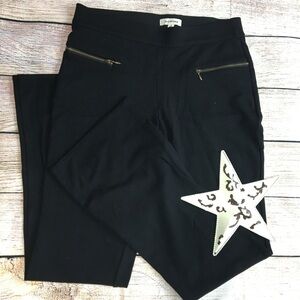 Max Studio  Black Dress Pants Size Small - B-16